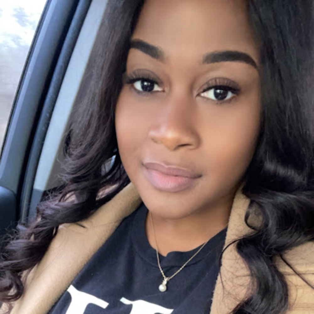 Meet your Posher, Britani